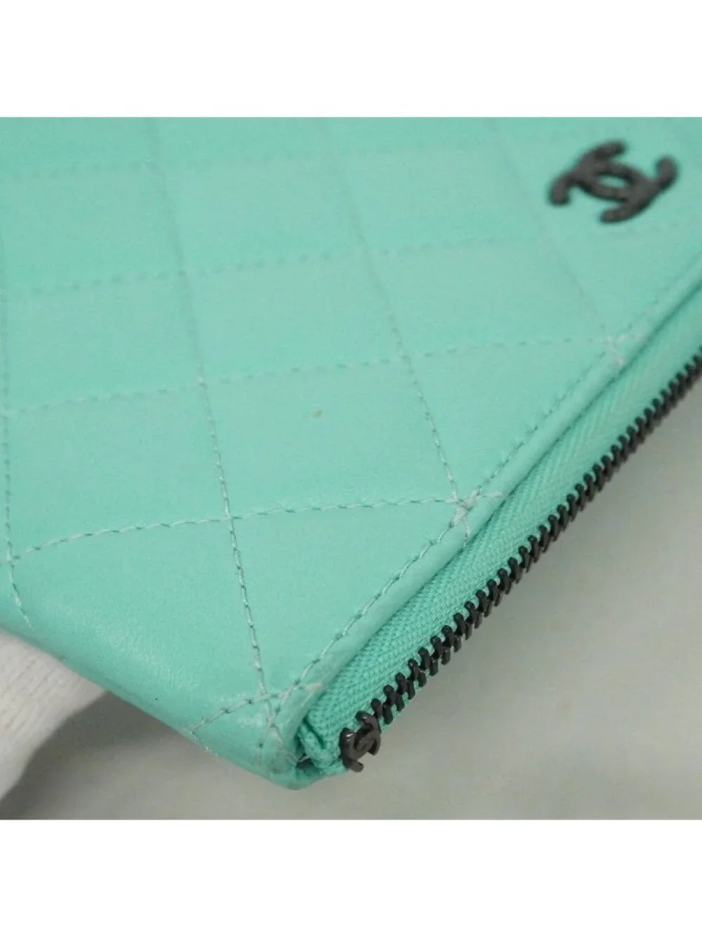 Chanel Pouch Quilted Lambskin Emerald Green